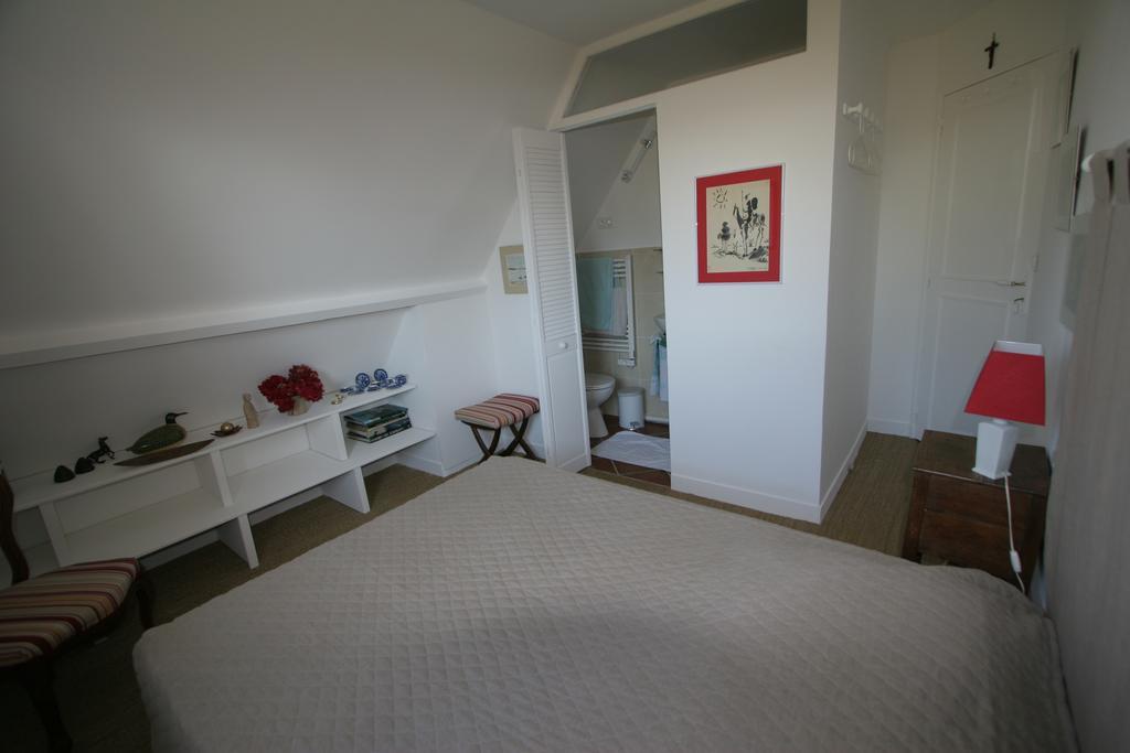 Chambre D'Hotes Les Champarts Tourville-la-Chapelle Room photo